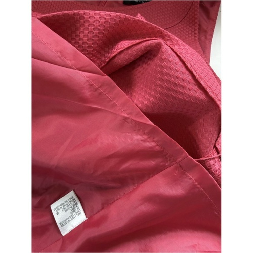 Tahari Arthur S. Levine Fuchsia Pink Textured Sheath Dress Belt Accents 10 - Picture 7 of 15